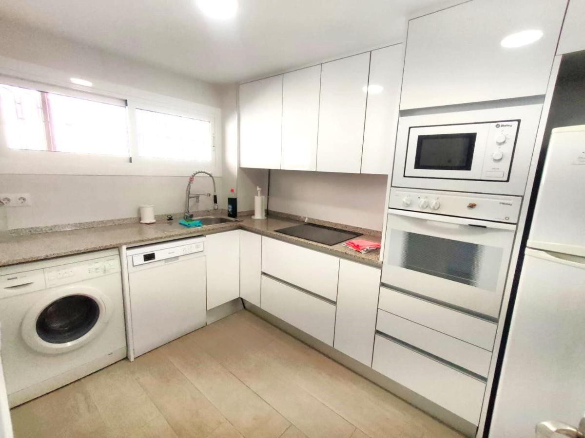 Very Lightful Apartment. Incredible Sea Views. Big Terrace, Swimming Pool. Ac. Very Close To Alicante City Center. 外观 照片