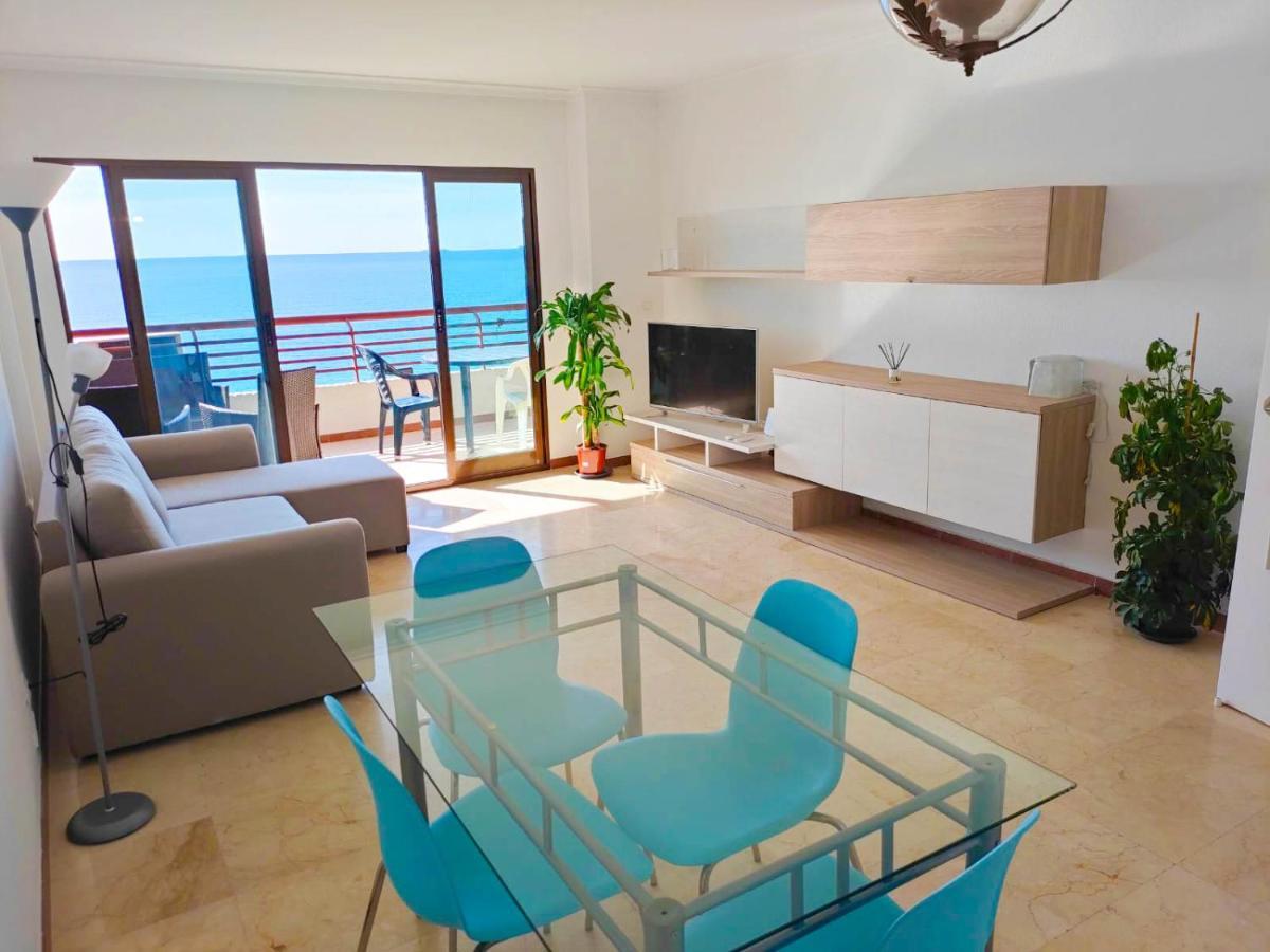 Very Lightful Apartment. Incredible Sea Views. Big Terrace, Swimming Pool. Ac. Very Close To Alicante City Center. 外观 照片