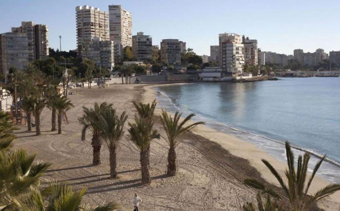 Very Lightful Apartment. Incredible Sea Views. Big Terrace, Swimming Pool. Ac. Very Close To Alicante City Center. 外观 照片